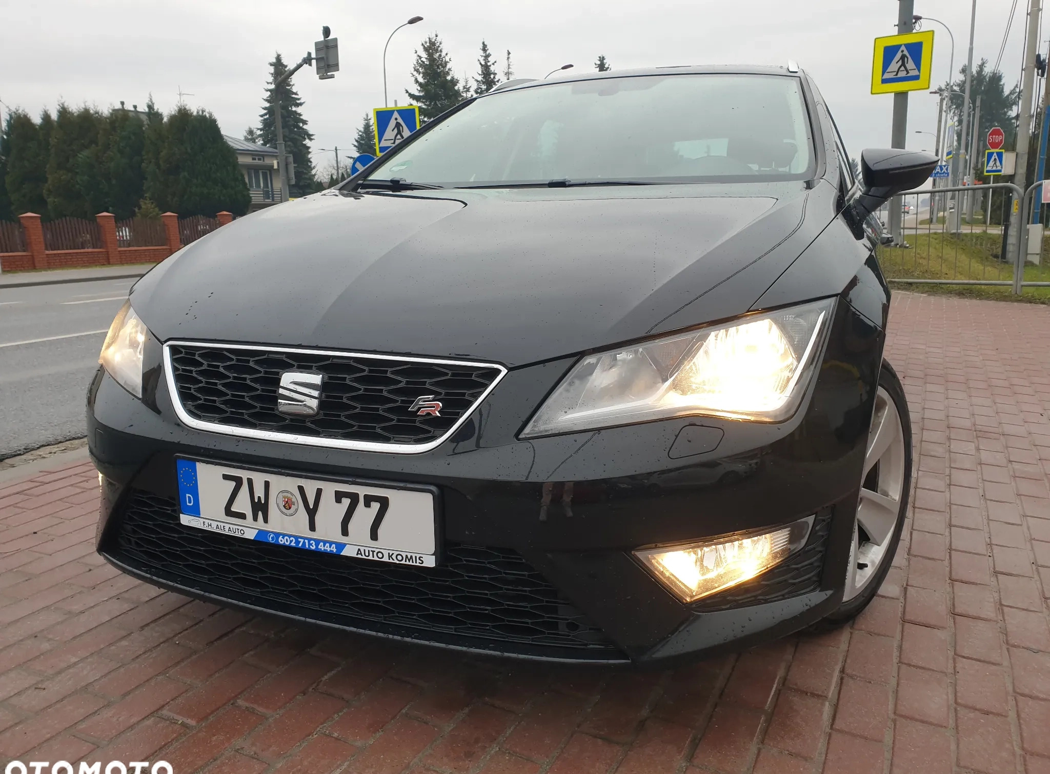 Seat Leon cena 45900 przebieg: 114634, rok produkcji 2015 z Rzeszów małe 742